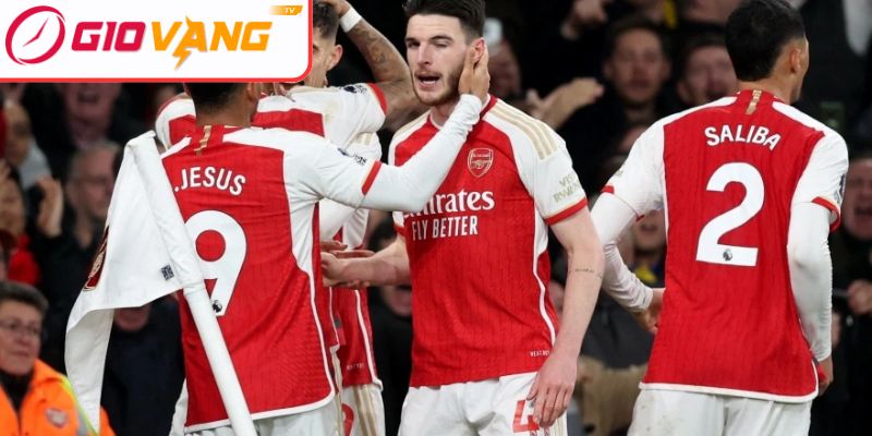Arsenal dẫn đầu – lợi thế mong manh dưới áp lực bủa vây
